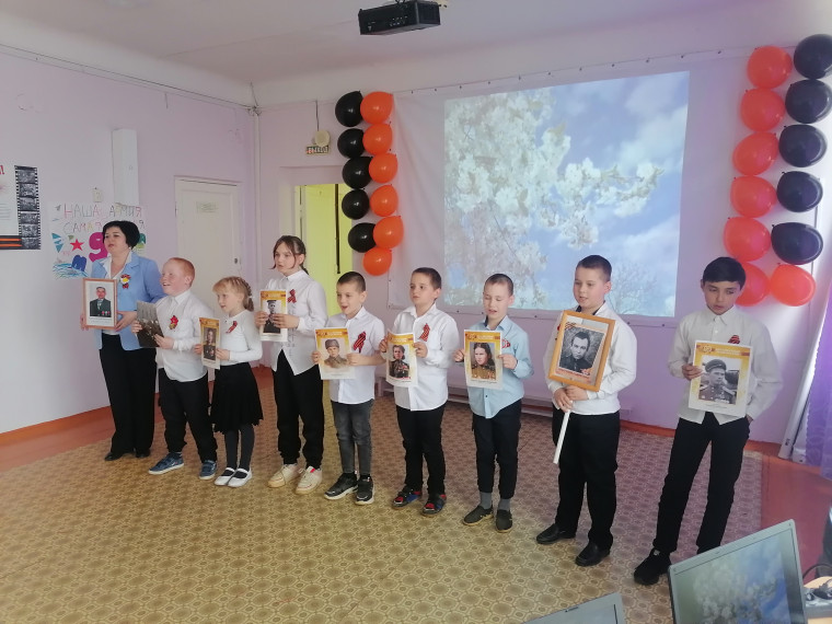 Праздничный концерт, посвящённый Дню Победы.