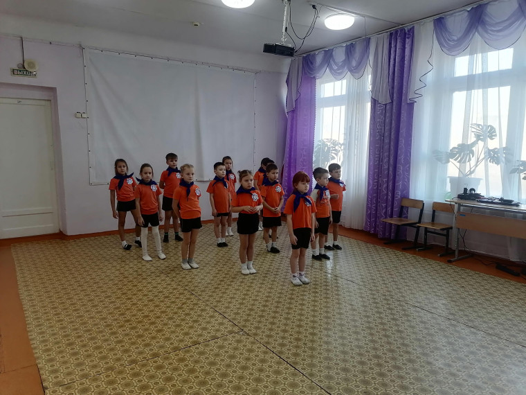 Веселая зарядка.
